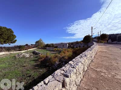 Land for sale in Sourat, Batroun ارض للبيع في منطقة صورات، البترون
