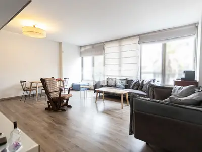 Nice & Elegant | Spacious | Great Location