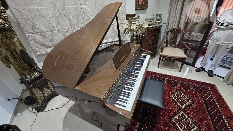 Digital Baby Grand Piano Brown colour like new 0
