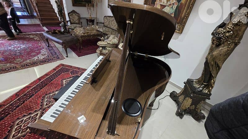 Digital Baby Grand Piano Brown colour like new 2