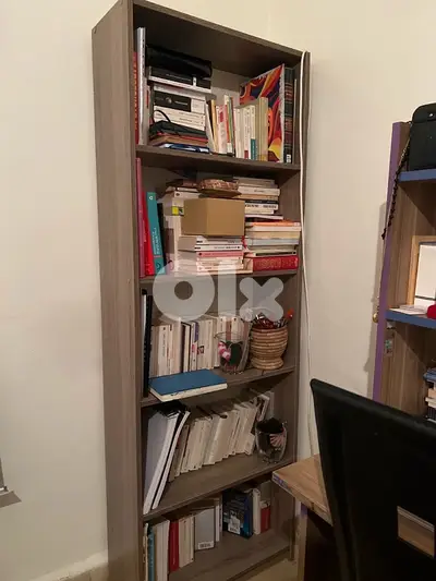 library - مكتبة -
