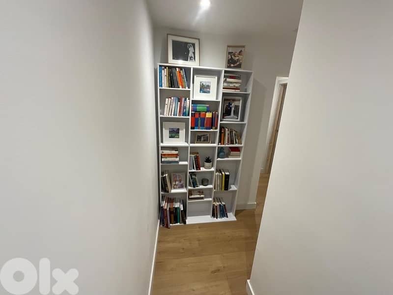 bookcase white 2