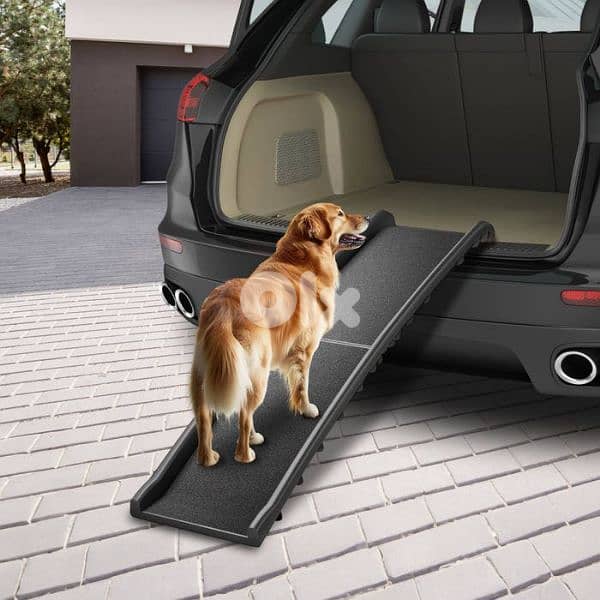 stand lal pets for cars 0
