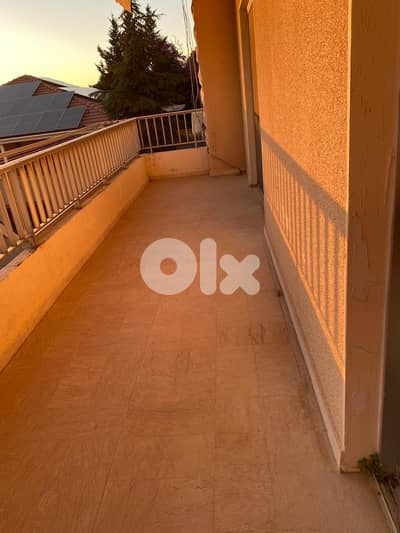 Apartment in Jouret El Ballout for rent للايجار في جورة البلوط برمانا