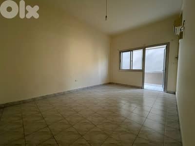 Apartment for rent in Hamraشقة للإيجار في قلب الحمرا