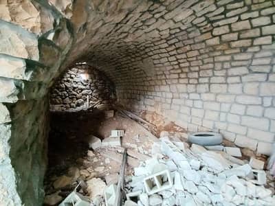 Land and Old House for Sale – Kfarakab