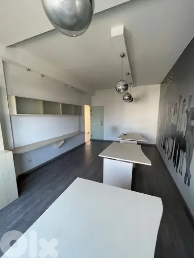 Jdaide, Metn / Office for Rent 850$ - الجديدة/ مكتب للإيجار