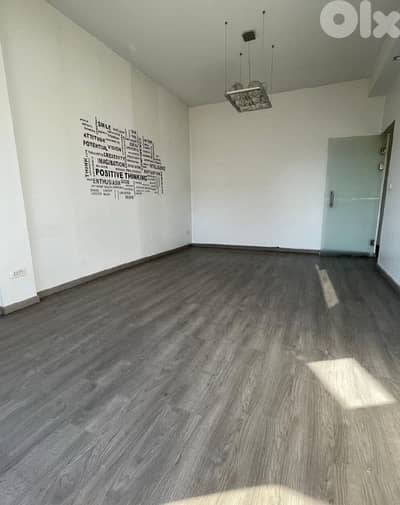 Jdaide, Metn / Office for Rent 850$ - الجديدة/ مكتب للإيجار