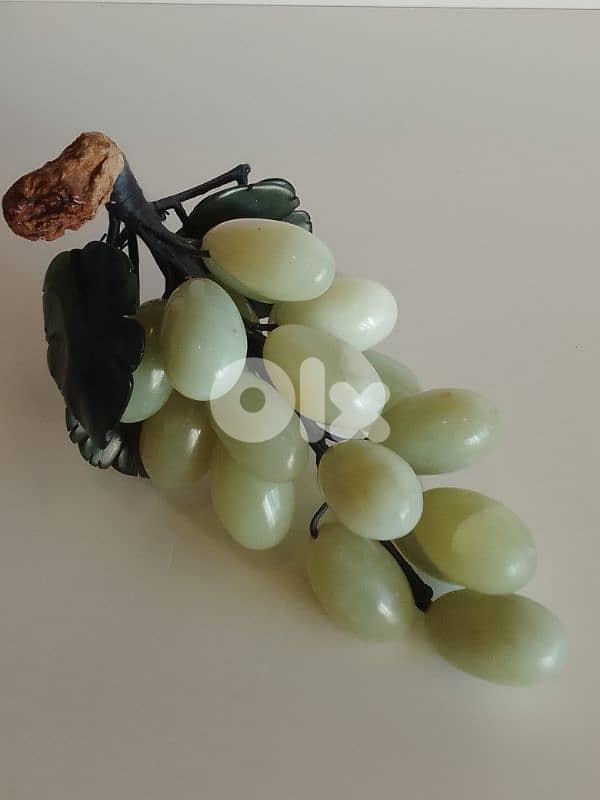 Vintage Large Chinese Carved Jade Grapes with Leaves $ 85 0