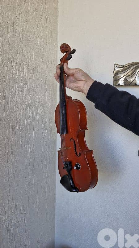 Electric violin 0