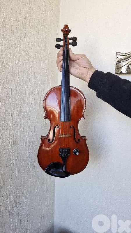 Electric violin 4