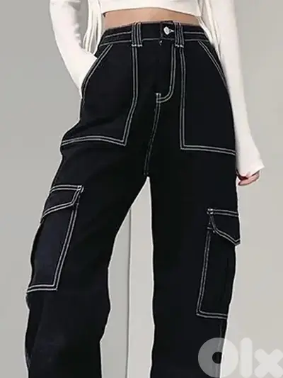 Black cargo jeans high waisted