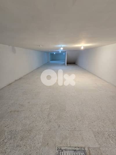 Showroom for sale in mansourieh صالة عرض للبيع في المنصورية