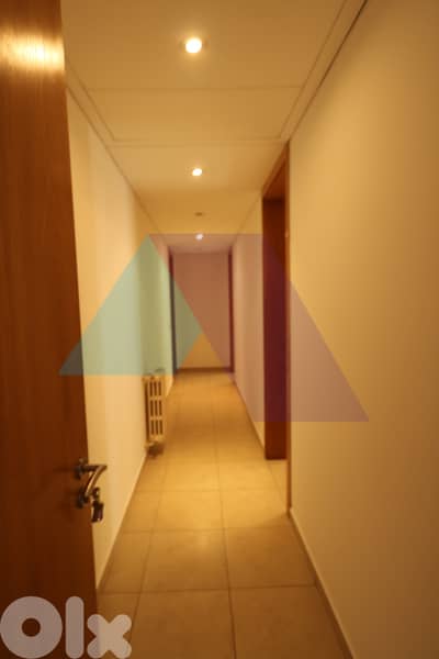 300 m2 apartment-prime location- 4rent in Zahret el ihsan-Mar Mitr