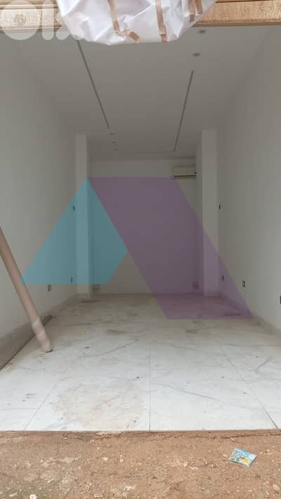 115m2 commercial store for sale in Mezher - محل للبيع في مزهر