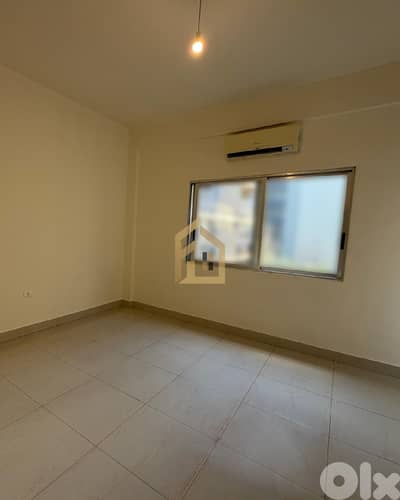 Apartment for rent in Hamra NY284 شقة للإيجار في الحمرا