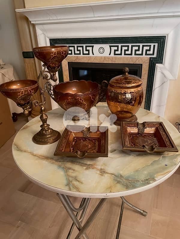 Table Ornaments 0