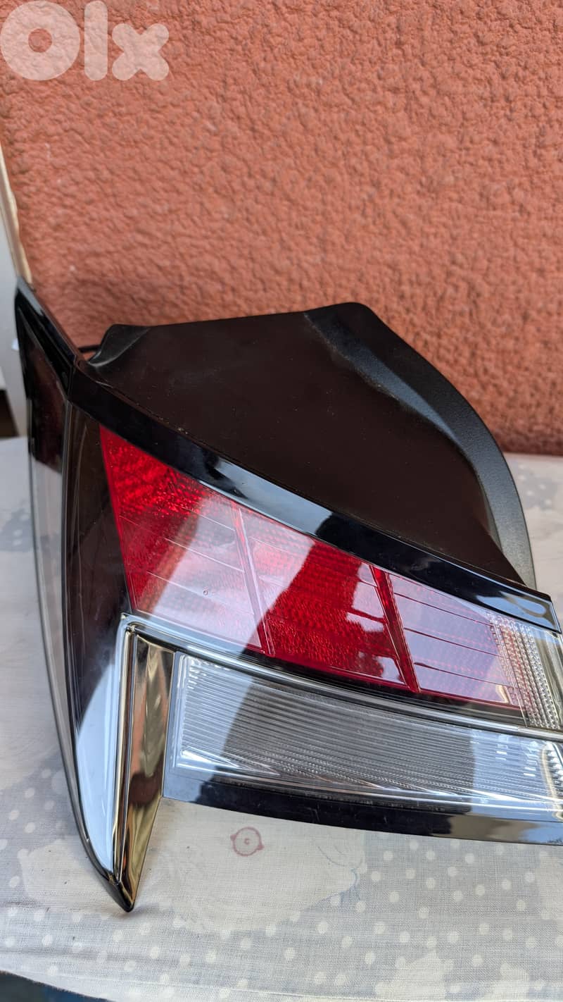 Hyundai Elantra car part 2021-2026 rear and stop light complete set 1