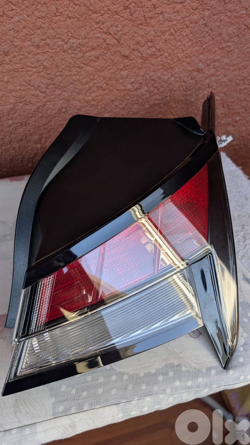 Hyundai Elantra car part 2021-2026 rear and stop light complete set 2