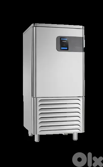 Shock Freezer with Trays  مجمد صدم مع صواني