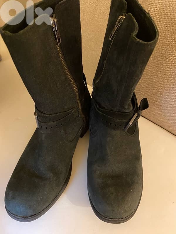 Ugg  dark blue suede boots 15