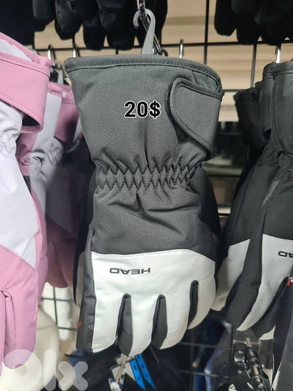Snow Gloves 7