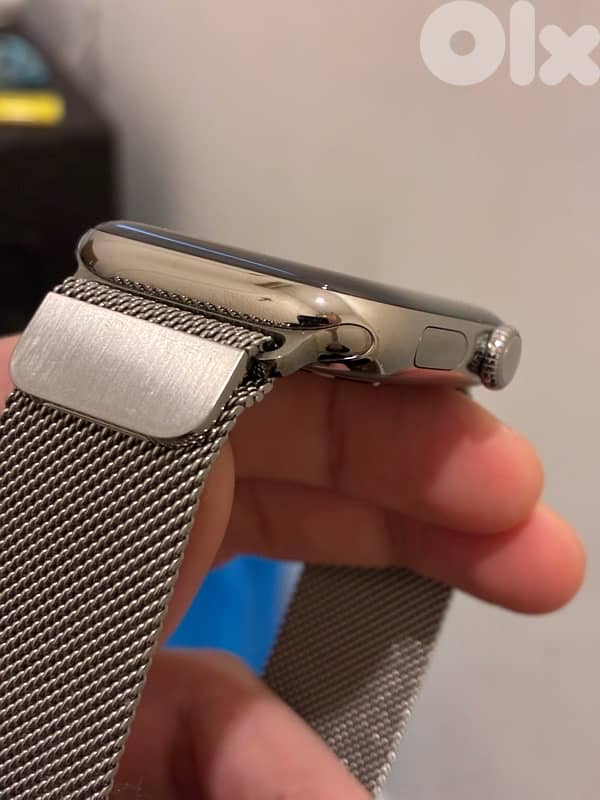 apple watch series 10 titanium 46mm cellular + navigation 0