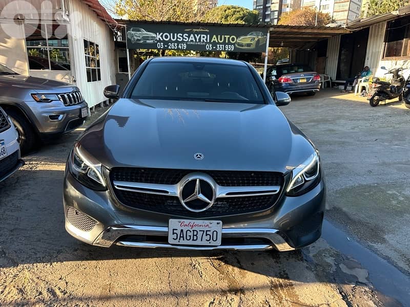 Mercedes-Benz GLC-2018 coupe clean car fax California 4 matic 0