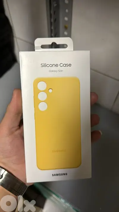 Silicone Case Galaxy S24 Plus yellow 15$