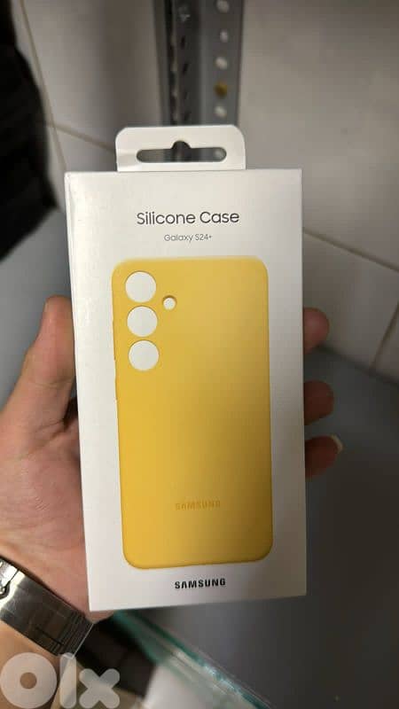 Silicone Case Galaxy S24 Plus yellow 15$ 0