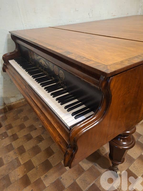 grand piano Germany very good condition amazing price 4