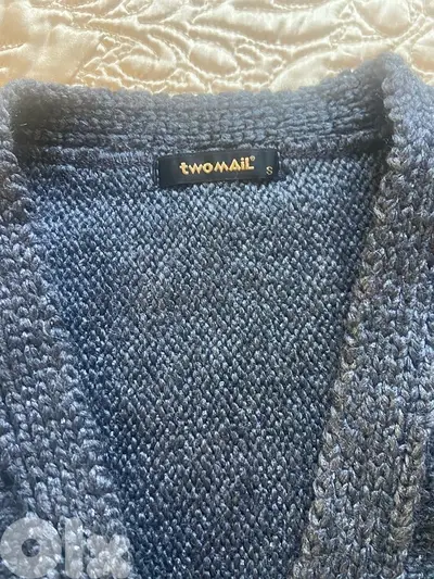 two mail knitwear