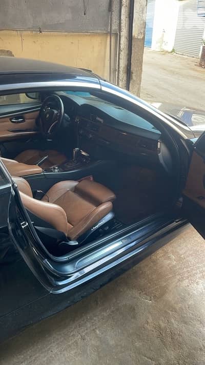BMW 3-Series 2009