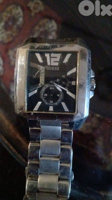 ساعه guess اصليه 0