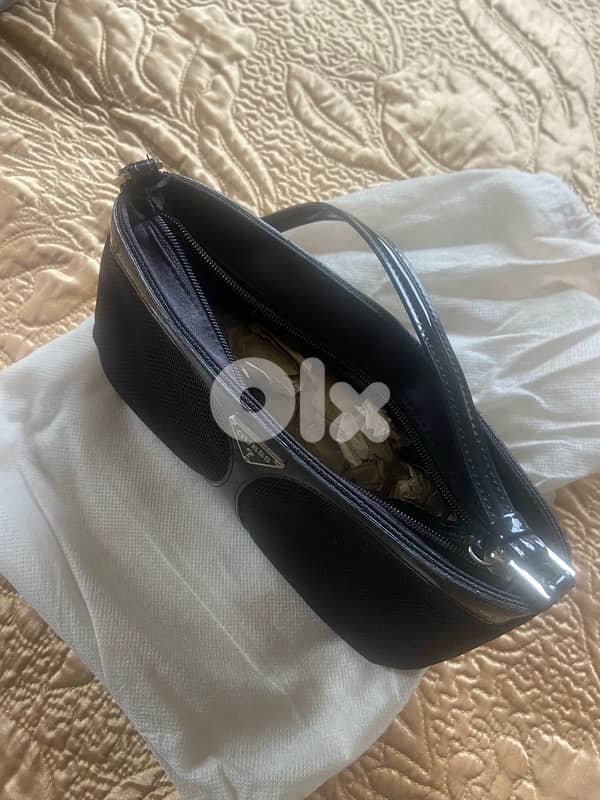 guess small handbag 0