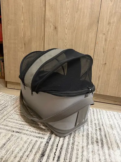 Pet Bag/ Cage شنطة/ قفص