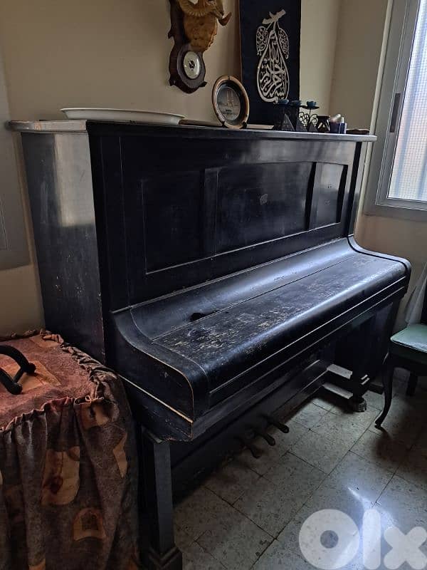 Old Piano 2