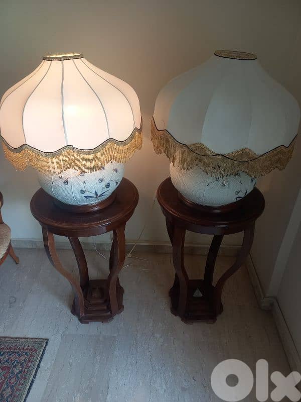2 lampafaires 0