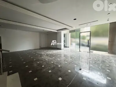 2 Floors Shop For Rent in Downtown