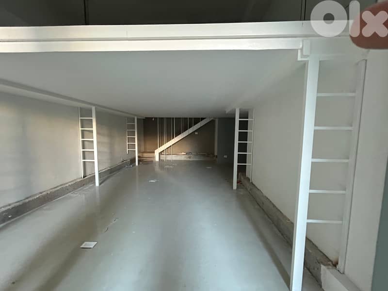 SPACIOUS SHOWROOM FOR RENT IN ACHRAFIEH PRIME | 220SQ | ACR-101 0