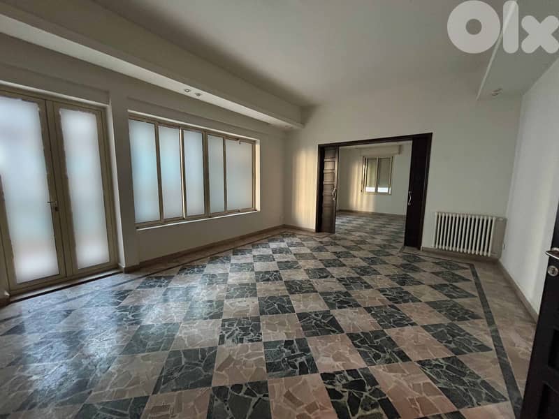 SPACIOUS APARTMENT IN ACHRAFIEH PRIME (350SQ) 4 BEDROOMS (ACR-333) 0