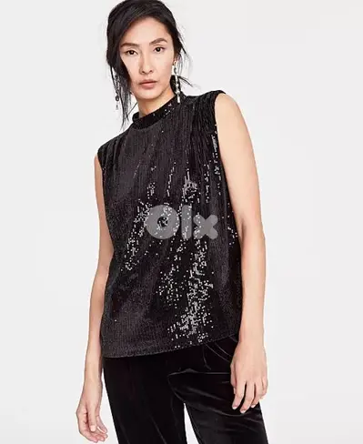 medium sequins black top size medium
