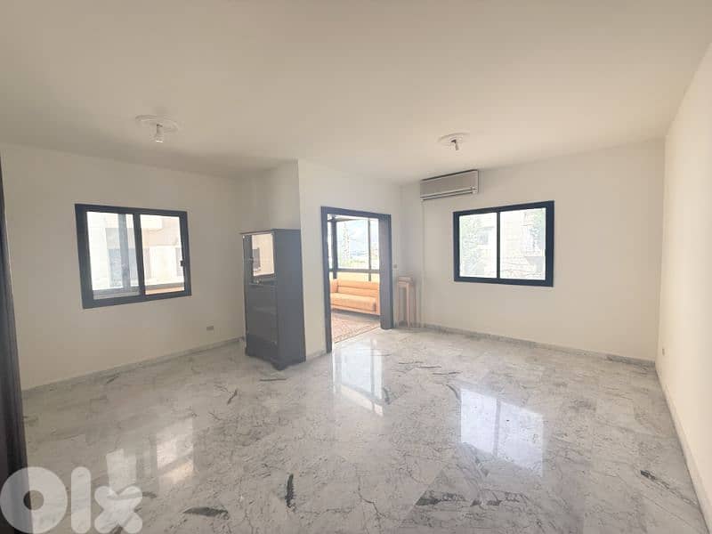 RWB202EG - Apartment for sale in Okaibeh 0