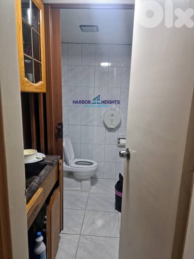 Office for rent in Horch Tabet مكتب للإيجار في حرش تابت