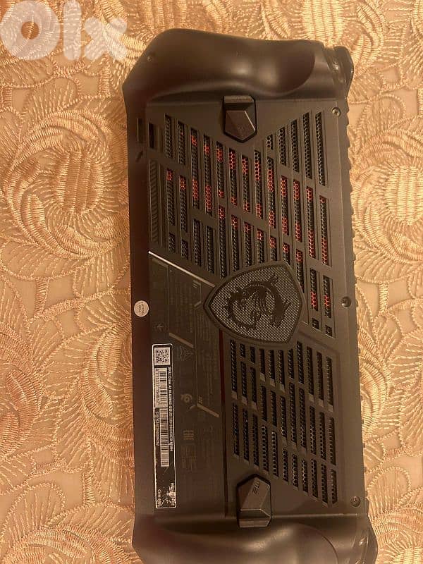 msi claw a1m 3