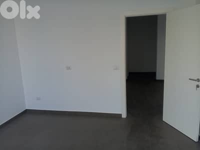 Offices rent In Ain El Remmaneh مكاتب للايجار في عين الرمانة