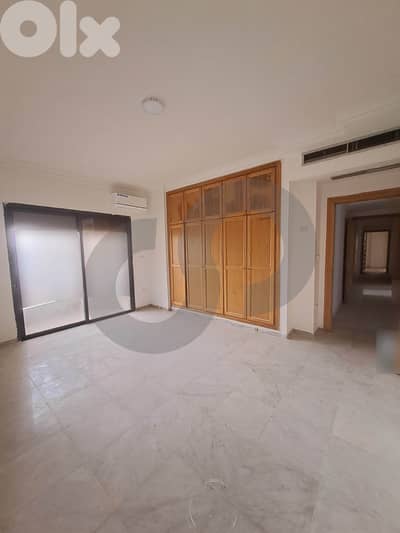 Elavator, maids room, ramleh,Unesco/رملة / اليونسكو REF#UK131545