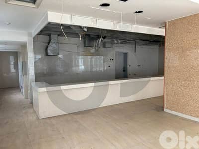 Spacious Prime Showroom for rent , mkalles/المكلّس  REF#PH131590