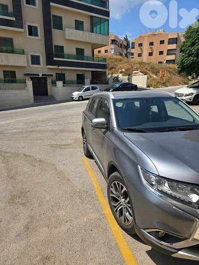 Mitsubishi Outlander 2016
