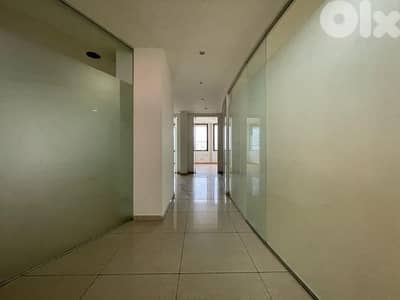 Large office in corporate bld sodeco